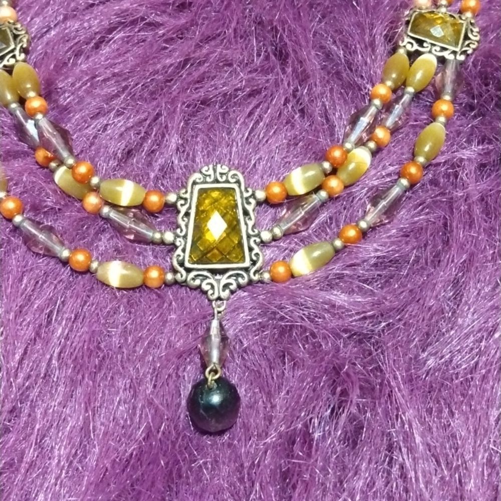 Woman's Fashion Necklace - Picture 3 of 10